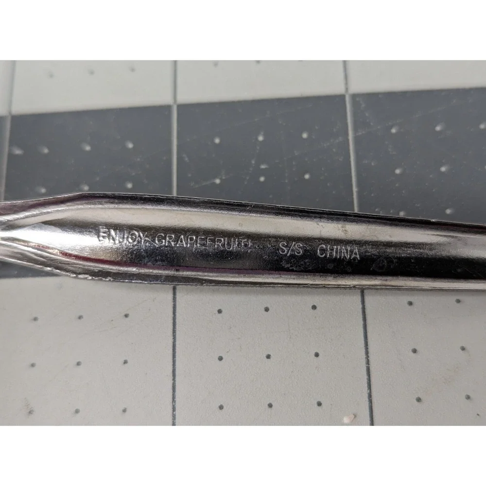 Enjoy‎ Grapefruit Serrated Spoon Lot of 8